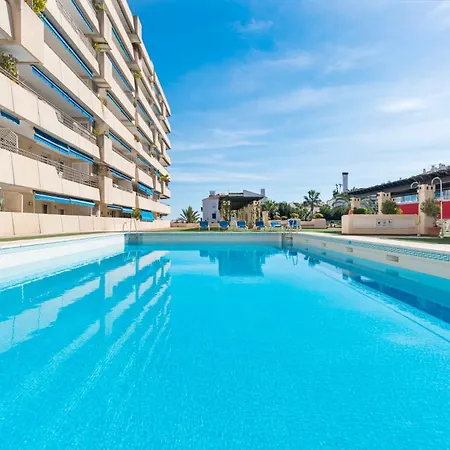 Apartamento Vistas Al Mar En El Centro De Puerto Banus 3 4h Marbella