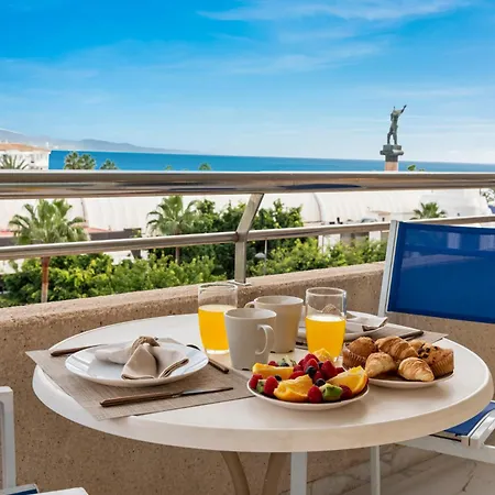 Apartamento Vistas Al Mar En El Centro De Puerto Banus 3 4h Marbella