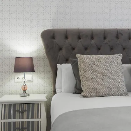 Apartamento Vistas Al Mar En El Centro De Puerto Banus 3 4h *