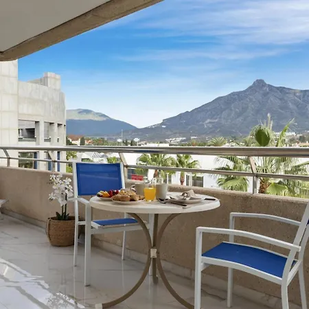 Apartamento Vistas Al Mar En El Centro De Puerto Banus 3 4h Marbella