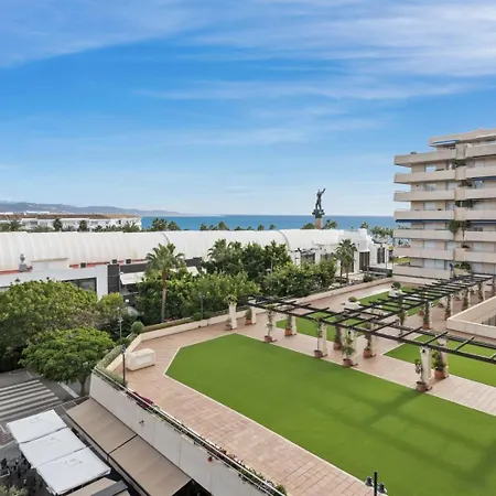 Vistas Al Mar En El Centro De Puerto Banus 3 4h Apartamento *